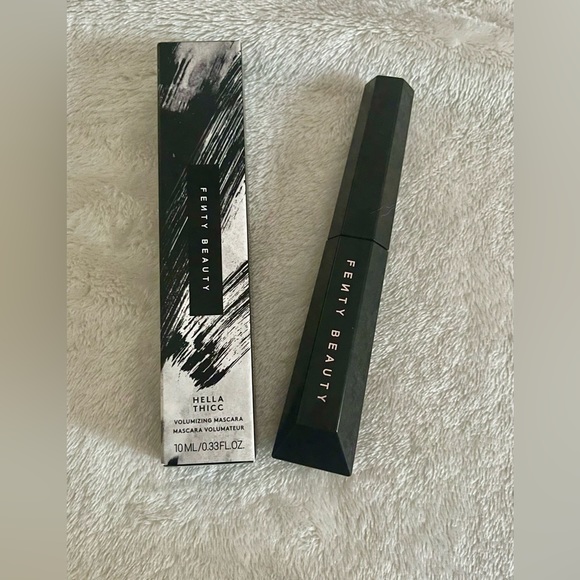 NEW Fenty Beauty Hella Thicc Volumizing Mascara Black Full Size - Picture 11 of 12
